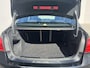 BMW 3-Serie 320i Luxury Edition / Dealer Onderhouden / Schuif-Kantel Dak / DAB / 19" Lichtmetalen Sport Velgen / Led Koplampen / Cruise Control / HiFi Audio /  Parkeersensoren Voor&Achter / Full-Map Navigatie /