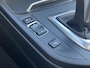 BMW 3-Serie 320i Luxury Edition / Dealer Onderhouden / Schuif-Kantel Dak / DAB / 19" Lichtmetalen Sport Velgen / Led Koplampen / Cruise Control / HiFi Audio /  Parkeersensoren Voor&Achter / Full-Map Navigatie /