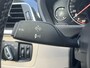 BMW 3-Serie 320i Luxury Edition / Dealer Onderhouden / Schuif-Kantel Dak / DAB / 19" Lichtmetalen Sport Velgen / Led Koplampen / Cruise Control / HiFi Audio /  Parkeersensoren Voor&Achter / Full-Map Navigatie /