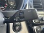 BMW 3-Serie 320i Luxury Edition / Dealer Onderhouden / Schuif-Kantel Dak / DAB / 19" Lichtmetalen Sport Velgen / Led Koplampen / Cruise Control / HiFi Audio /  Parkeersensoren Voor&Achter / Full-Map Navigatie /