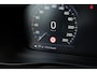 Volvo XC40 1.5 T4 Plug-in hybrid Ultimate Bright Elektrisch glazen panorama-dak | Parkeercamera | cruise control adaptief | Elektrische voorstoelen | Voorstoelen verwarmd + stuurwiel verwarmd |