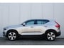 Volvo XC40 1.5 T4 Plug-in hybrid Ultimate Bright Elektrisch glazen panorama-dak | Parkeercamera | cruise control adaptief | Elektrische voorstoelen | Voorstoelen verwarmd + stuurwiel verwarmd |