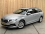 Skoda Octavia Combi 1.0 TSI Business Edition Apple CarPlay/Android Auto | Cruise & climate control | Elektrisch bedienbare achterklep | LED verlichting | Sfeerverlichting | Parkeersensoren voor en achter | Trekhaak