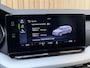 Skoda Octavia Combi 1.0 TSI Business Edition Apple CarPlay/Android Auto | Cruise & climate control | Elektrisch bedienbare achterklep | LED verlichting | Sfeerverlichting | Parkeersensoren voor en achter | Trekhaak