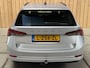 Skoda Octavia Combi 1.0 TSI Business Edition Apple CarPlay/Android Auto | Cruise & climate control | Elektrisch bedienbare achterklep | LED verlichting | Sfeerverlichting | Parkeersensoren voor en achter | Trekhaak