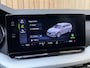 Skoda Octavia Combi 1.0 TSI Business Edition Apple CarPlay/Android Auto | Cruise & climate control | Elektrisch bedienbare achterklep | LED verlichting | Sfeerverlichting | Parkeersensoren voor en achter | Trekhaak