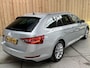 Skoda Superb Combi 1.5 TSI ACT Business Edition Automaat | Adaptieve cruise control | Apple CarPlay/Android Auto | Climate control | Getint glas | Parkeersensoren voor en achter | Trekhaak