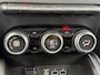 Renault Clio 1.0 TCe Bi-Fuel Intens 1e Eigenaar|Carplay|Cruise|Trekhaak|PDC|Navi|Elek ramen|Clima|N.A.P|APK tot 05-2027