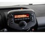 Peugeot 108 1.0 e-VTi Style | Airco | Cruise Controle | Bluetooth | Elektrische Ramen | LED | Getint Glas |