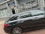 Mercedes-Benz CLA Shooting Brake 180 Bj 2015 km 136.000 Navi,Cruise,Pdc 18Inch Dealer onderhouden 123pk