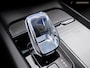 Volvo XC60 2.0 T6 Plug-in Hybrid AWD Plus Dark (APPLE CARPLAY,PANORAMADAK,STUUR-STOELVERWARMING,DODEHOEK,KEYLESS,MEMORY-SEATS)