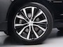 Volvo XC60 2.0 T6 Plug-in Hybrid AWD Plus Dark (APPLE CARPLAY,PANORAMADAK,STUUR-STOELVERWARMING,DODEHOEK,KEYLESS,MEMORY-SEATS)