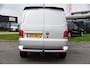 Volkswagen Transporter 2.0 TDI L2H1 28 Bulli Virtual, Camera, Carplay, Adaptieve Cruise, Automaat, 150pk, Sensoren, Leder, Multimedia, Trekhaak, Uniek!