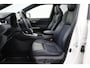 Toyota RAV4 2.5 Hybrid 2WD Bi-Tone | Panoramadak | Navigatie | Leder | 360 camera | Digitale binnenspiegel | Dodehoek detectie | Stoelverwarming | JBL | Apple Carplay / Android Auto | 18 inch