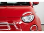 Fiat 500e 42 kWh | Camera | Parkeersensoren Voor & Achter | Navigatie | Apple Carplay & Android Auto | Keyless |