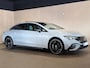 Mercedes-Benz EQE 300 89 kWh AMG STYLING-NIGHT-PANORAMA-SOH 97%-MULTISPAAK VELGEN-AIRMATIC-COMPLEET