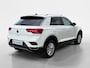 Volkswagen T-Roc 110PK TSI Style | Trekhaak 1300KG Trekgewicht | Navigatie | Cruise Control Adaptief | Climate Control | Camera | Parkeersensoren | Lichtmetalen Velgen | Armsteun |