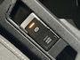 Volkswagen T-Roc 110PK TSI Style | Trekhaak 1300KG Trekgewicht | Navigatie | Cruise Control Adaptief | Climate Control | Camera | Parkeersensoren | Lichtmetalen Velgen | Armsteun |