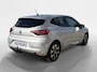 Renault Clio 90PK TCe Evolution | 1ste Eigenaar | Trekhaak 900KG Trekgewicht | Navigatie | Apple Carplay/Android Auto | Parkeersensoren | LED Lampen | Lichtmetalen Velgen | Licht & Regen Sensor |