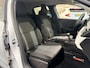 Renault Clio 90PK TCe Evolution | 1ste Eigenaar | Trekhaak 900KG Trekgewicht | Navigatie | Apple Carplay/Android Auto | Parkeersensoren | LED Lampen | Lichtmetalen Velgen | Licht & Regen Sensor |
