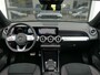Mercedes-Benz EQB 300 4MATIC AMG Line 7p. 67 kWh | Panoramadak | Full LED | Sfeerverlichting | Elektrische achterklep | Achteruitrijcamera | Dodehoek detectie | ACC | Dealer onderhouden | 1e eigenaar