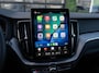 Volvo XC60 2.0 T6 Plug-in hybrid AWD Plus Black Edition | Pano | SOH 99% | Surround View | Trekhaak | BTW