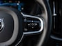 Volvo XC60 2.0 T6 Plug-in hybrid AWD Plus Black Edition | Pano | SOH 99% | Surround View | Trekhaak | BTW
