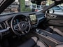 Volvo XC60 2.0 T6 Plug-in hybrid AWD Plus Black Edition | Pano | SOH 99% | Surround View | Trekhaak | BTW