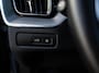 Volvo XC60 2.0 T6 Plug-in hybrid AWD Plus Black Edition | Pano | SOH 99% | Surround View | Trekhaak | BTW