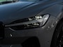 Volvo XC60 2.0 T6 Plug-in hybrid AWD Plus Black Edition | Pano | SOH 99% | Surround View | Trekhaak | BTW