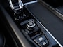 Volvo XC60 2.0 T6 Plug-in hybrid AWD Plus Black Edition | Pano | SOH 99% | Surround View | Trekhaak | BTW