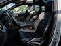 Volvo XC60 2.0 T6 Plug-in hybrid AWD Plus Black Edition | Pano | SOH 99% | Surround View | Trekhaak | BTW