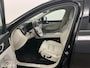 Volvo XC60 2.0 T6 Plug-in hybrid AWD Plus Dark | Panoramdak | BLISS | Adaptive Cruise | Trekhaak | Privacy Glass | All Season Banden