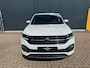 Volkswagen T-Cross 1.5 TSI DSG * R-Line * AUTOMAAT * Parkeercamera * Navigatiesysteem * Stoelverwarming *