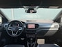 Volkswagen T-Cross 1.5 TSI DSG * R-Line * AUTOMAAT * Parkeercamera * Navigatiesysteem * Stoelverwarming *