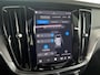 Volvo V60 2.0 T6 Plug-in hybrid AWD Plus Dark | Panoramadak | Trekhaak | 360 graden camera | 19" velgen | Stuur- en stoelverwarming