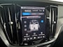 Volvo V60 2.0 T6 Plug-in hybrid AWD Plus Dark | Panoramadak | Trekhaak | 360 graden camera | 19" velgen | Stuur- en stoelverwarming