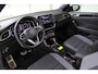 Volkswagen T-Roc Cabrio 1.5 TSI DSG R-Line Navigatie | 19" Misano | Stoel- en stuurverwarming | Matrix Led | Beats Audio