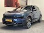 Lynk & Co 01 1.5 6.6kW FACELIFT ZWARTE HEMEL 360 CAMERA ADAPTIVE CRUISE CONTROL PANORAMA SCHUIF/KANTELDAK APPLE CARPLAY/ANDROID RIJSTROOKSENSOREN ZEER MOOI !!