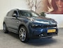 Lynk & Co 01 1.5 6.6kW MY 2023 ZWARTE HEMEL 360 CAMERA ADAPTIVE CRUISE CONTROL PANORAMA SCHUIF/KANTELDAK APPLE CARPLAY/ANDROID RIJSTROOKSENSOREN ZEER MOOI !!