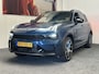 Lynk & Co 01 1.5 6.6kW MY 2023 ZWARTE HEMEL 360 CAMERA ADAPTIVE CRUISE CONTROL PANORAMA SCHUIF/KANTELDAK APPLE CARPLAY/ANDROID RIJSTROOKSENSOREN ZEER MOOI !!