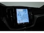 Volvo XC60 2.0 B4 R-Design | Pano | Trekhaak | 360Cam | H&K audio | Memory stoel |
