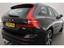 Volvo XC60 2.0 B4 R-Design | Pano | Trekhaak | 360Cam | H&K audio | Memory stoel |