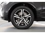 Volvo XC60 2.0 B4 R-Design | Pano | Trekhaak | 360Cam | H&K audio | Memory stoel |