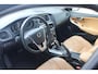 Volvo V40 Cross Country T3Automaat Polar+ Luxury | Panoramadak | Premium audio installatie | Verwarmbare voorstoelen | Standkachel | Keyless |