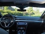 Volkswagen Arteon 1.4 TSI eHybrid R-Line Business+ | Panoramadak | Trekhaak | Camera | Sfeerverlichting | Estoril R-Line 20 inch | NL-Auto |