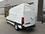 Mercedes-Benz eSprinter 320 L2 H2 Select 81kWh / Snel laden 115Kw / LED / Distronic / Carplay / Navigatie / Camera / LMV / 270 Graden achterdeuren