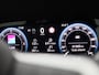 Volkswagen Crafter 2.0 TDI L3H3 Highline 140PK | Automaat | Trekhaak | Navigatie | Cruise Control | Multifunctioneel Stuurwiel | Apple/Android Carplay | DAB+ | Parkeersensoren Voor + Achter | Achteruitrijcamera |