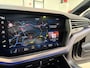 Volkswagen Touareg R 3.0 TSi eHybrid 462pk | Luchtvering | Pano | Trekhaak