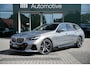 BMW 5-Serie Touring 530e M Sport | Driving Assistant Professional |  Innovation Pack | Travel Pack | Harman Kardon | Stuurwielverwarming | BMW Iconic Glow exterieurpakket |